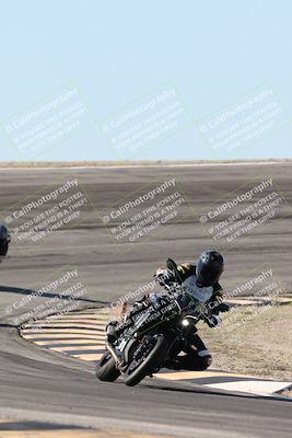 media/Jan-15-2026-Racers Edge (Thu) [[dfebeb70ab]]/3-B Group/Session 2 (Bowl Exit)/